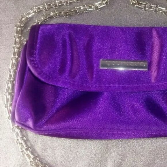 YOUNLOVE Purple Small Makeup Bag Purse Long Strap Clutch Pocketbook 8 x 5 in - Picture 5 of 6